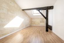 A VENDRE BORDEAUX DEUX PIECES 1 CHAMBRE CENTRE ET TRAM BUS