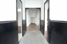 LOCAL COMMERCIAL A VENDRE AVEC UN BUREAU MEDEZZANINE